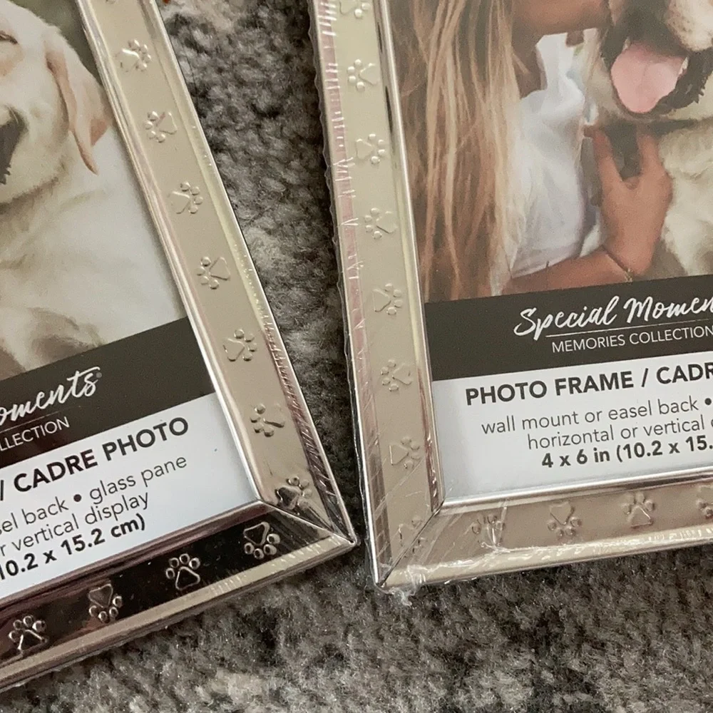 Brand new set of dog/cat print detailed frames